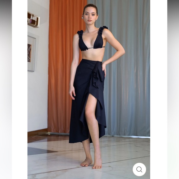 PORT DE BRAS SCRUNCHIE TOP BIKINI BLACK - Picture 1 of 3